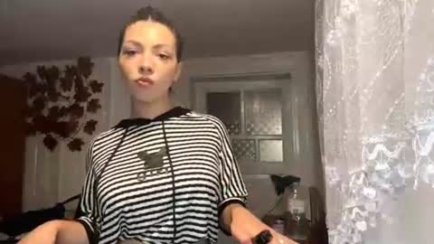 Snapshot of emmagerhauser chatting on July 25, 2026, 4:37 pm emmagerhauser online show from July 25, 2026, 4:37 pm