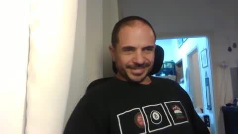 Ariel online show from February 12, 2025, 7:45 pm