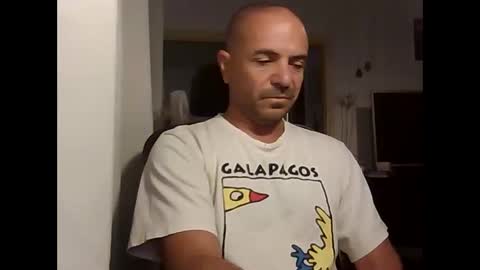 Ariel online show from October 16, 2025, 4:02 am