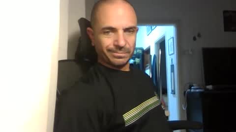 Ariel online show from November 3, 2025, 5:36 pm