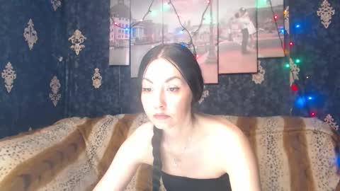 EmmaGoldX online show from March 4, 2025, 8:24 am