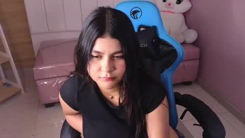 Emma online show from January 23, 2025, 7:40 pm