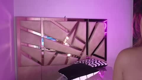 Emma online show from February 21, 2025, 7:54 pm