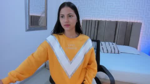emmalily_ online show from August 8, 2026, 12:07 pm