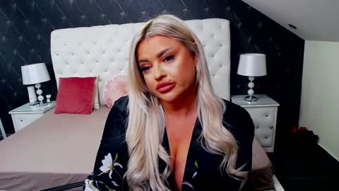 Emma Mavis online show from January 7, 2025, 2:41 pm