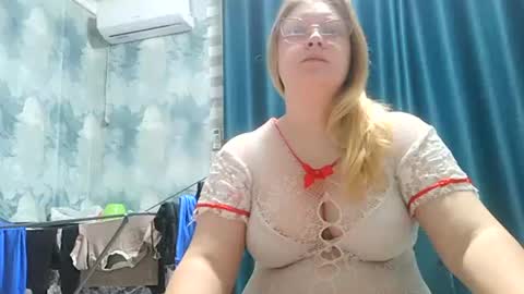 emmamelody online show from September 8, 2025, 10:53 pm