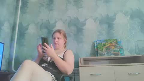 emmamelody online show from September 21, 2025, 8:49 am