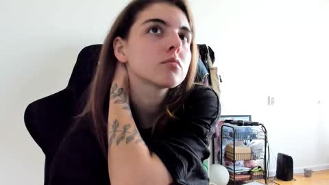 Emma online show from September 15, 2025, 8:47 am