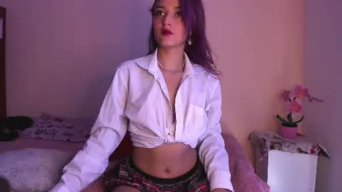 Snapshot of emmantho chatting on July 9, 2026, 8:35 pm Emmantho online show from July 9, 2026, 8:35 pm