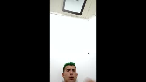 emmanuel830425 online show from April 22, 2026, 6:05 am