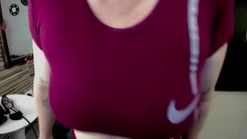 Emma online show from November 8, 2025, 7:23 pm