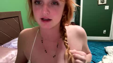 emmarouge20 online show from March 2, 2026, 8:32 am