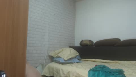 emmasquirt69 online show from April 28, 2026, 6:07 am