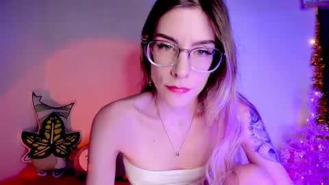 RH-NEGATIVE GREEN-EYED BAELIEN online show from February 18, 2025, 1:22 pm