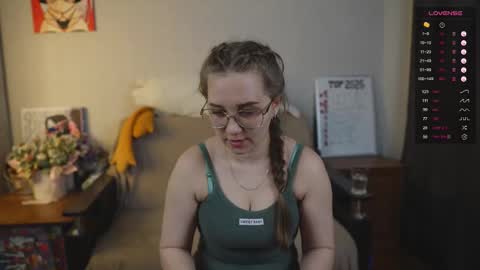 Mia online show from February 1, 2026, 7:12 pm