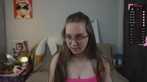 Mia online show from May 11, 2026, 6:27 pm