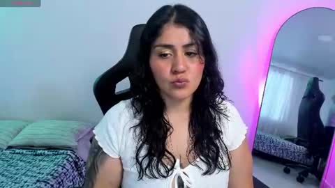 Snapshot of emmax_x chatting on July 14, 2026, 2:56 pm EMMA online show from July 14, 2026, 2:56 pm