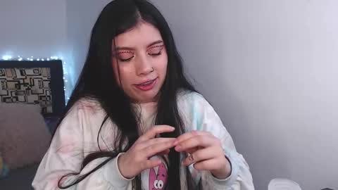 Snapshot of emmi_0 chatting on October 24, 2025, 3:03 am Emily Independent model online show from October 24, 2025, 3:03 am