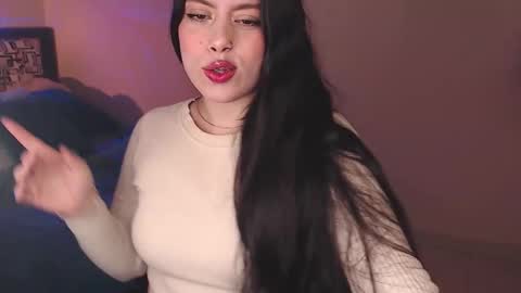 Snapshot of emmi_0 chatting on November 30, 2025, 9:02 am Emily Independent model online show from November 30, 2025, 9:02 am