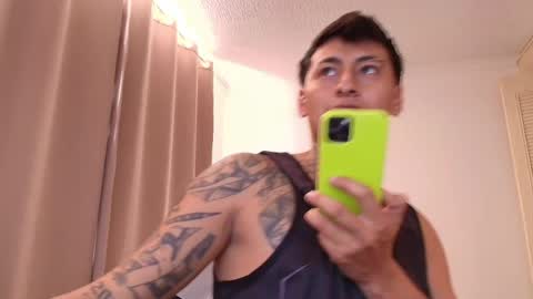 emmi_11 online show from April 21, 2026, 5:06 pm