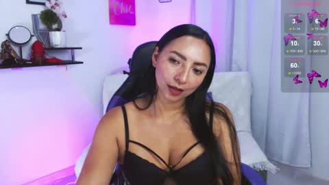 Emmi Cam online show from April 14, 2026, 1:06 pm