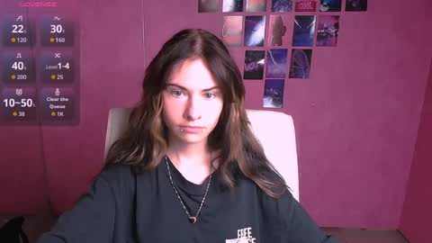 Snapshot of emmi_rossum chatting on June 18, 2026, 5:19 am Emmi online show from June 18, 2026, 5:19 am