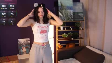 Emily online show from March 4, 2026, 4:18 am