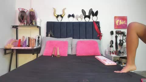          online show from December 20, 2025, 1:29 pm