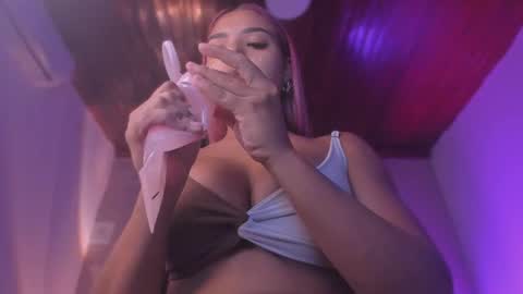 Snapshot of emmily_savage chatting on June 24, 2026, 12:04 pm online show from June 24, 2026, 12:04 pm