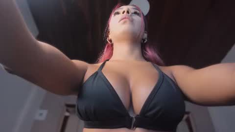 Snapshot of emmily_savage chatting on July 10, 2026, 11:46 am online show from July 10, 2026, 11:46 am