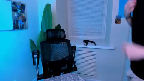 Emmit online show from March 20, 2026, 10:20 am