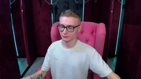 Snapshot of emmit_barker chatting on April 29, 2026, 3:38 pm Emmit online show from April 29, 2026, 3:38 pm