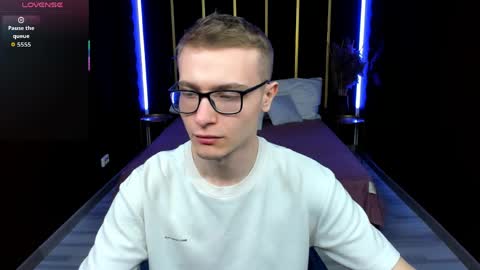 Snapshot of emmit_barker chatting on May 7, 2026, 10:31 am Emmit online show from May 7, 2026, 10:31 am