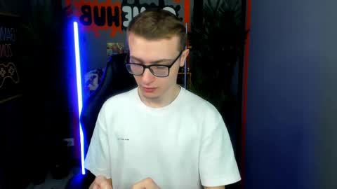 Snapshot of emmit_barker chatting on May 25, 2026, 12:22 pm Emmit online show from May 25, 2026, 12:22 pm