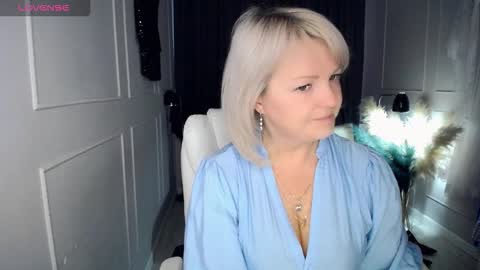 emmmam online show from February 4, 2026, 10:21 am