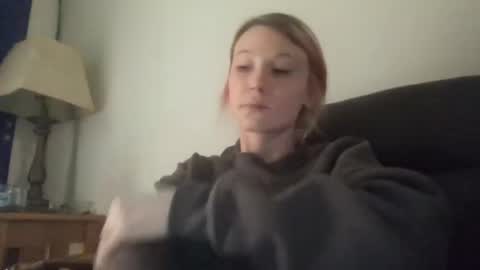 Snapshot of emmwarr1514 chatting on March 14, 2026, 2:55 pm emmwarr1514 online show from March 14, 2026, 2:55 pm