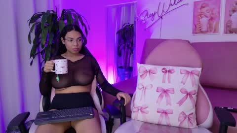 Snapshot of emmy_and_luna chatting on April 29, 2026, 12:31 pm Emmy and Luna online show from April 29, 2026, 12:31 pm