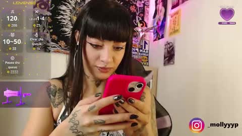 Snapshot of emmy_desirelle chatting on November 8, 2025, 10:48 am Emmy online show from November 8, 2025, 10:48 am