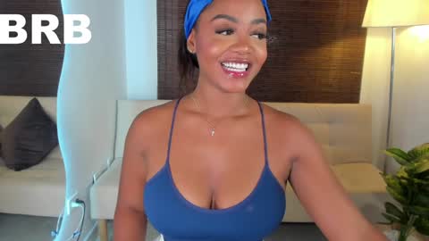 emmy_jacksson online show from January 24, 2025, 1:35 am