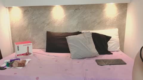 emmy online show from March 28, 2026, 4:56 am