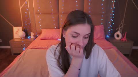 Snapshot of emmycharm chatting on February 10, 2026, 7:12 am E M M Y online show from February 10, 2026, 7:12 am