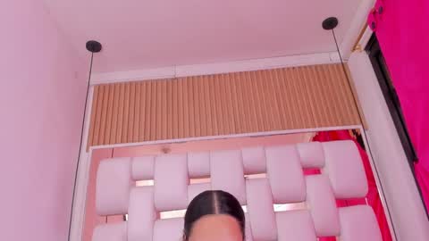 emmy online show from September 25, 2025, 7:50 pm