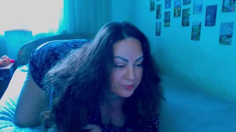 Snapshot of emmyxotty chatting on January 11, 2026, 10:09 am Emmy online show from January 11, 2026, 10:09 am