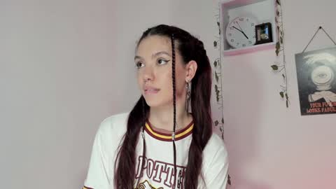 Emperatriz online show from December 25, 2024, 9:54 pm