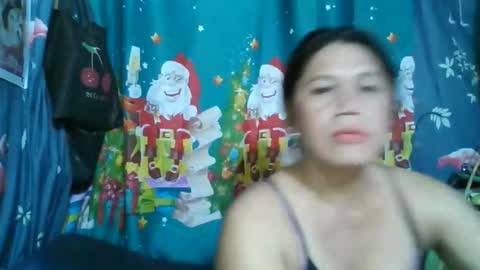 empress_del online show from December 4, 2025, 4:44 am