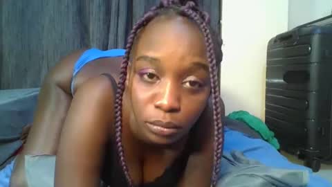 empress_emma online show from April 13, 2026, 8:58 pm