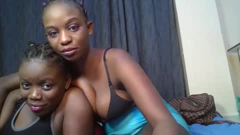 empress_emma online show from April 14, 2026, 9:10 pm