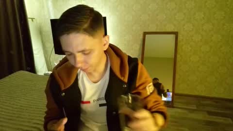 emveeboy96 online show from November 1, 2025, 9:55 am