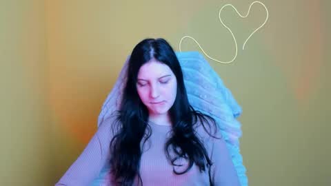 Emma online show from November 19, 2025, 6:52 pm