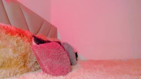 Emy online show from December 20, 2024, 1:11 pm